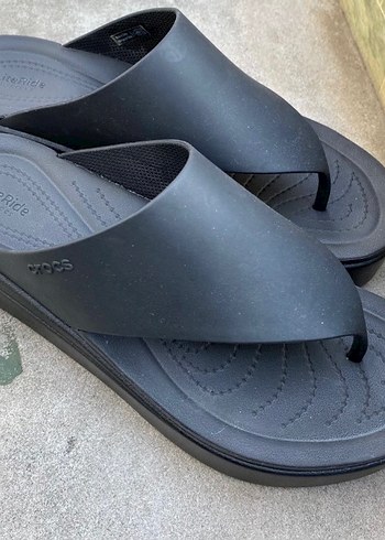 Crocs 40