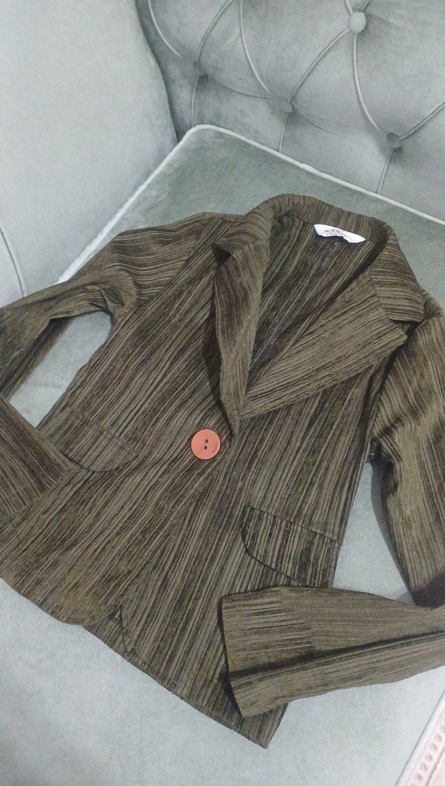 Düğmeli Kahverengi Keten Kadın Blazer - Görsel 4