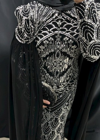 Desenli Siyah Uzun Kollu Uzun Abiye - Görsel 4