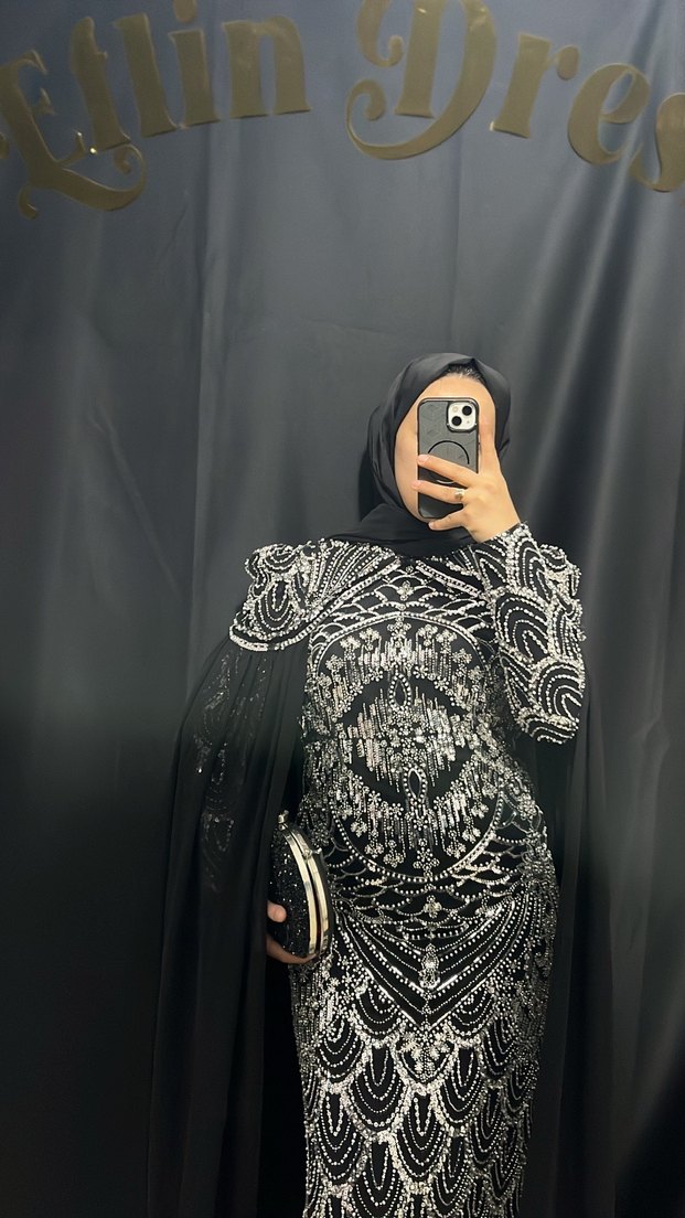 Desenli Siyah Uzun Kollu Uzun Abiye - Görsel 2