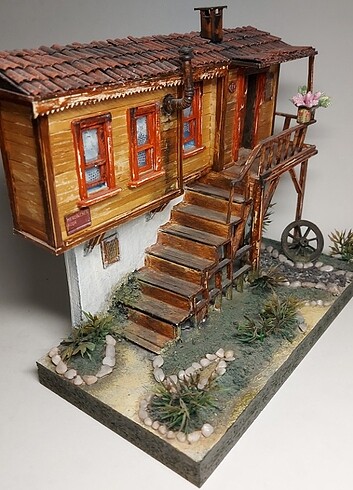 KÖ? EVİ DİORAMA