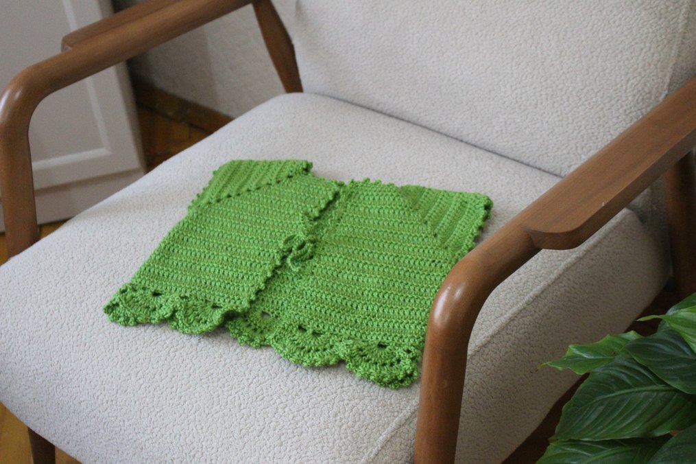 Kız Çocuk Dantel Detaylı Örgü Yeşil Yelek - Görsel 3