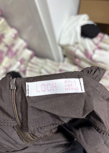 Kahverengi Askılı Uzun midi göğüs dekolteli tokalı elbise - Görsel 7