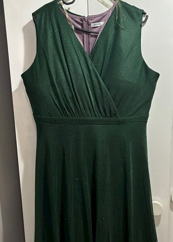 Koyu Yeşil V Yakalı Uzun Abiye Elbise - Görsel 2