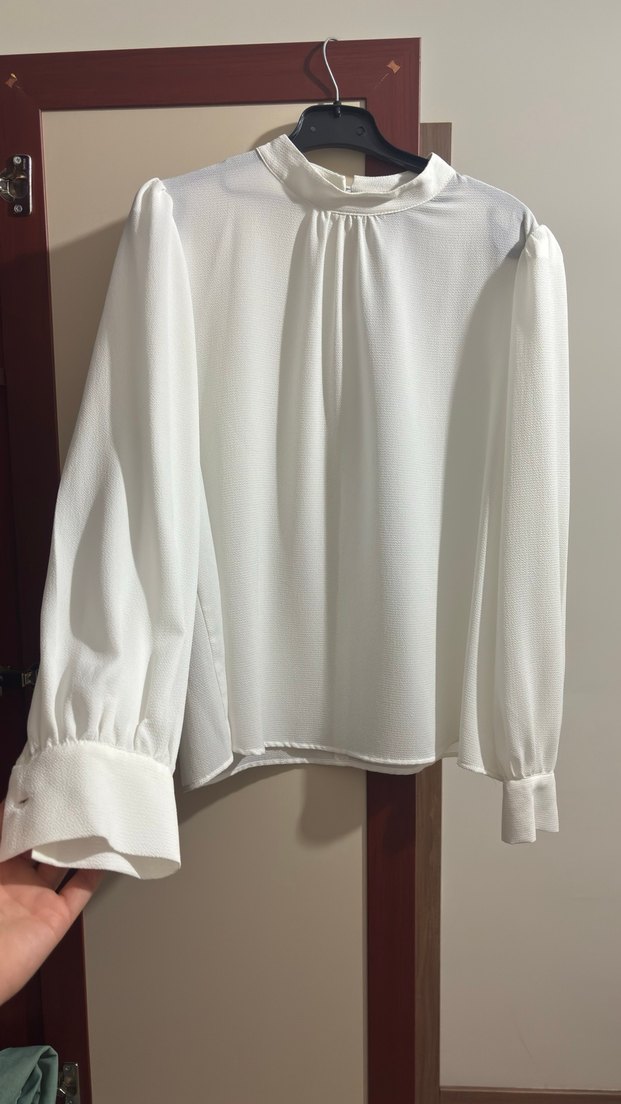 Beyaz Pilili Uzun Kollu Kadın Bluz - Görsel 3