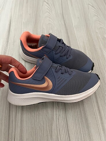 31 Beden Nike spor ayakkabı temiz kullanılmış