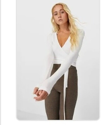 stradivarius kruvaze top