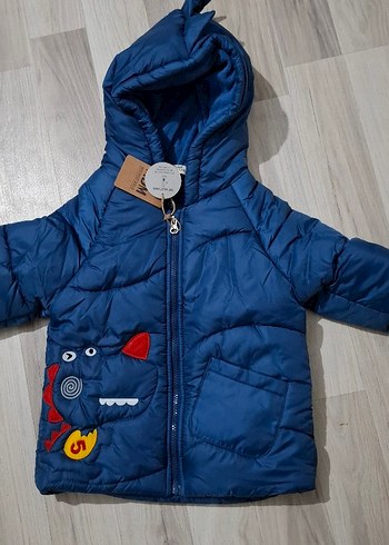 5 yaş Kapüşonlu Nakışlı Erkek Çocuk Mont