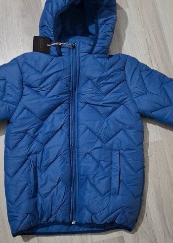 9 yaş Erkek Çocuk Kapüşonlu Koyu Mavi Mont