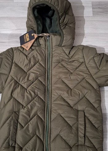 Kapüşonlu, Fermuarlı Erkek Çocuk Mont8 yaş kol boyu 45cm