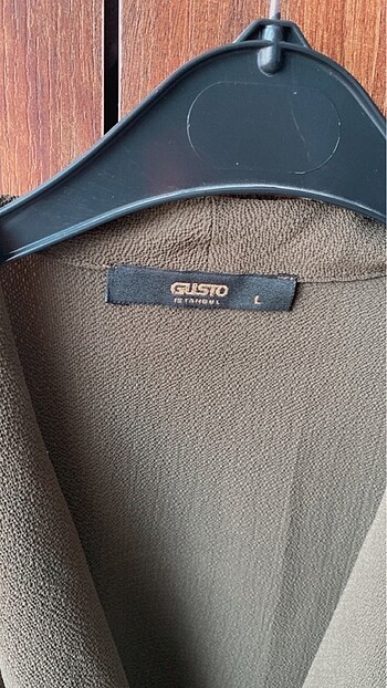 Gusto Gusto bluz