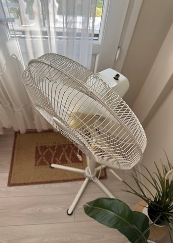 Raks Marka Beyaz Ayaklı Vantilatör - Görsel 3