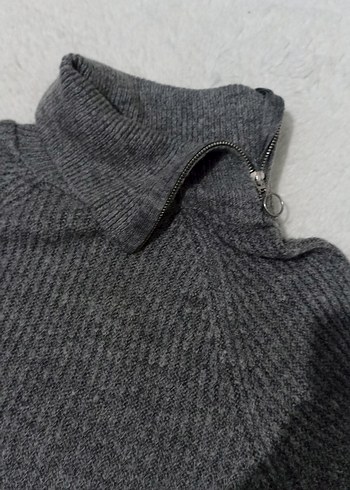 Gri Yarım Fermuarlı Boğazlı Kazak - Görsel 2