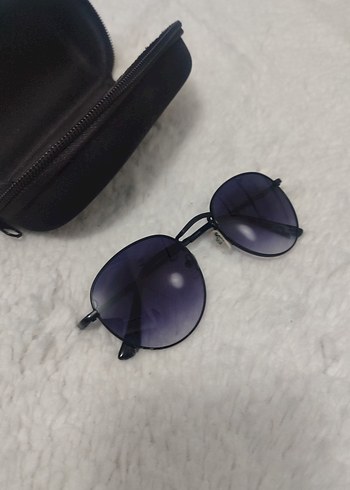 Siyah Kadın Güneş Gözlüğü - Görsel 2