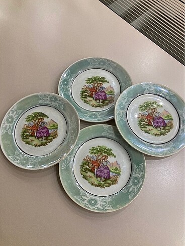 Antika Limoges Fragonart desen 4 adet tabak