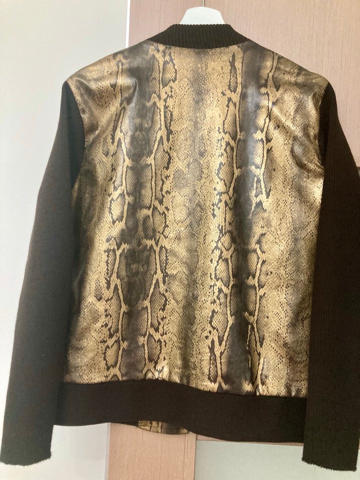 Yeni Yıldırım Güngör marka suni deri mont - Görsel 3