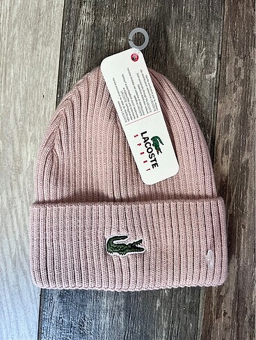Lacoste bere