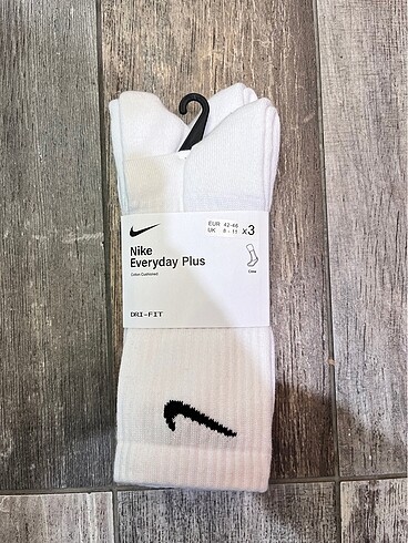 42-46 nike dri-fit çorap