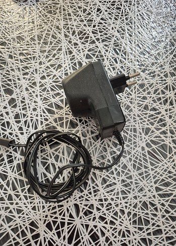 MN501 Siyah Ev Tipi Telefon Şarj Adaptörü - Görsel 2