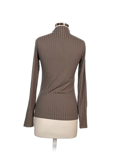 m Beden H&M Bluz %70 İndirimli.