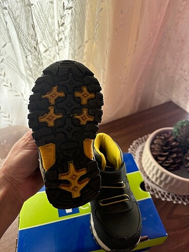 24 Beden Erkek çocuk bot