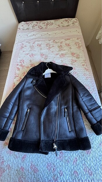 m Beden Stradivarius İçi Suni Kürklü Biker Ceket
