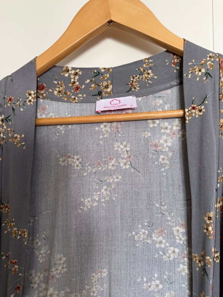 Penye Mood Gri Çiçekli Uzun Bohem Sabahlık - Görsel 4