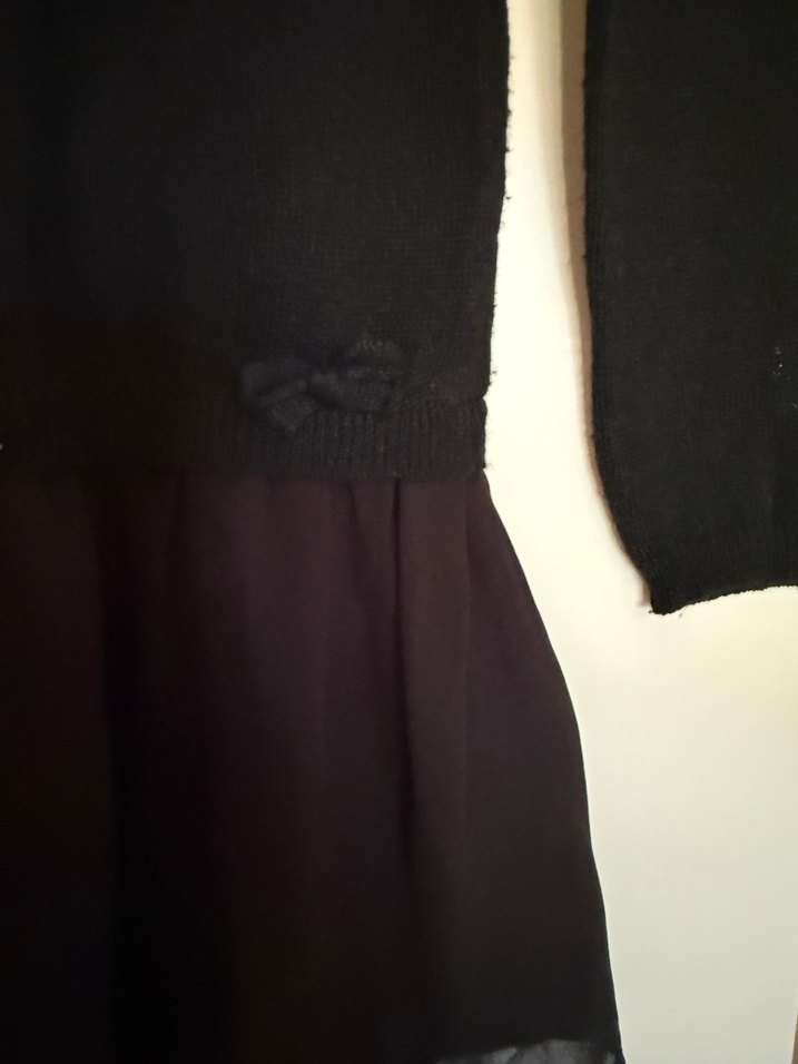 Kız Çocuk Siyah Düğmeli Uzun Kollu Bolero - Görsel 3