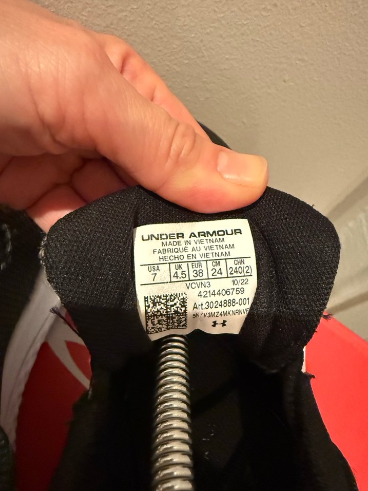 Under Armour Siyah  Spor Ayakkabısı - Görsel 4