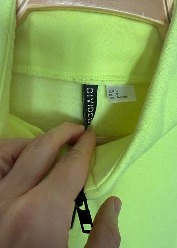 Sarı Fermuarlı Kısa Sweatshirt - Görsel 2