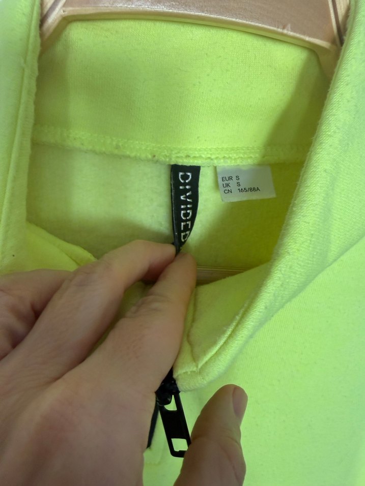 Sarı Fermuarlı Kısa Sweatshirt - Görsel 2