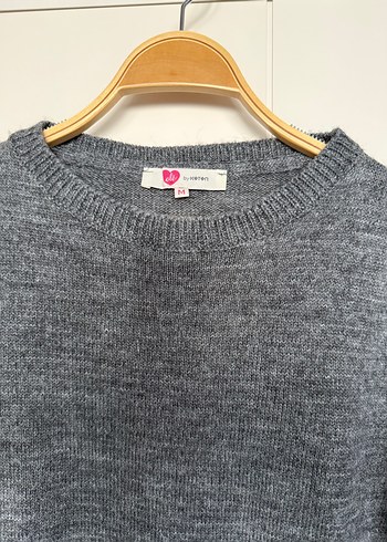 Gri Köpekli Kadın Triko Kazak - Görsel 2