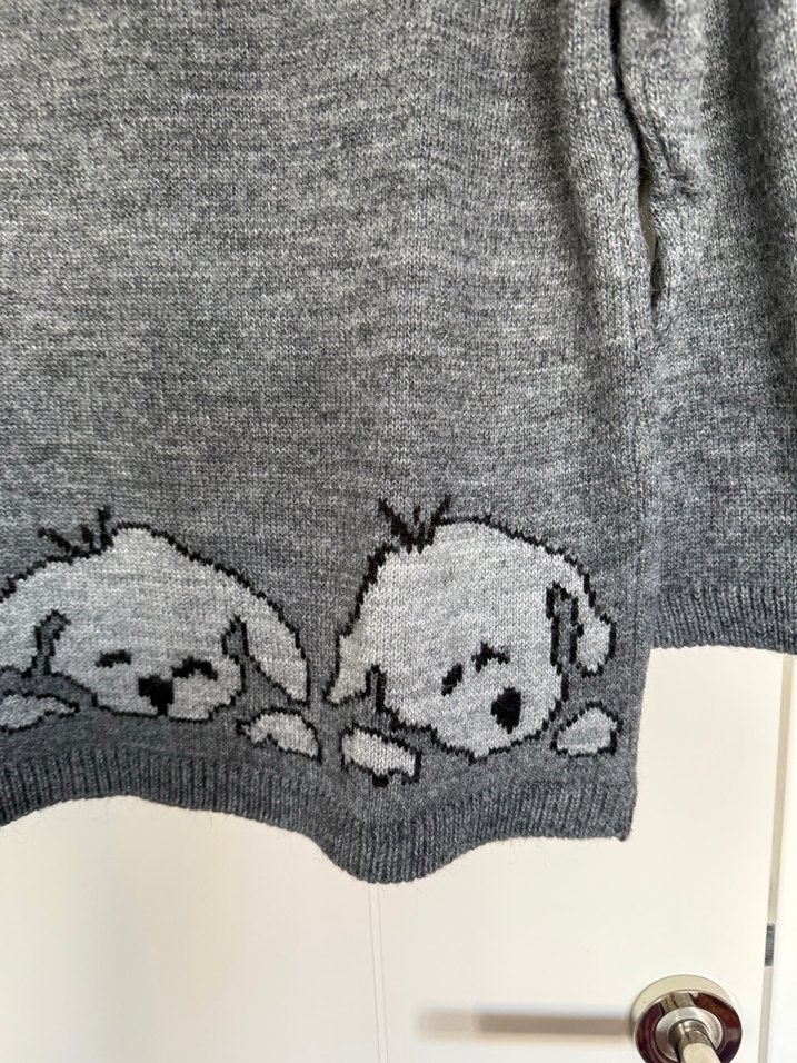 Gri Köpekli Kadın Triko Kazak - Görsel 3