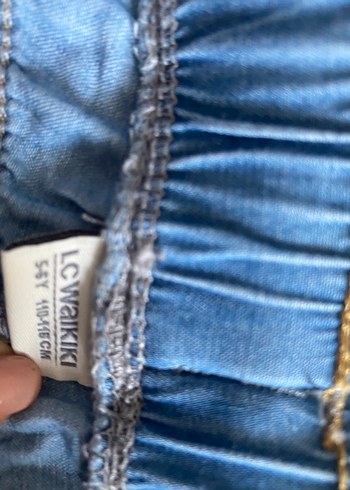 LC Waikiki Erkek Çocuk Mavi Kot Şort lastikli