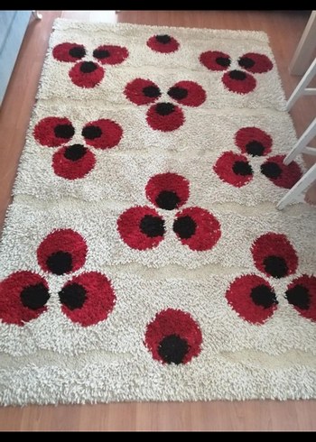 Diğer Kırmızı Çiçek Desenli Konvansiyonel Halı 3 halı bu fiyata acil