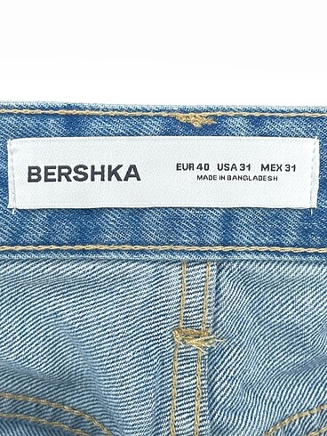 40 Beden çeşitli Renk Bershka Bermuda / Kapri p İndirimli.