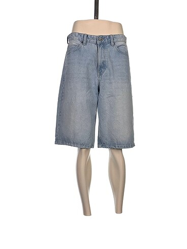 Bershka Bermuda / Kapri p İndirimli.
