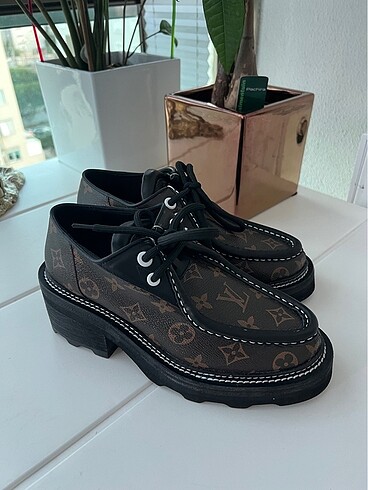 Louis Vuitton Louis Vuitton kadın loafer