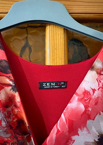 Kırmızı V Yaka Bohem Midi Elbise - Görsel 2