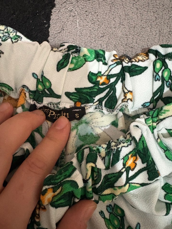 Çiçek Desenli Dantel Detaylı Mini Şort - Görsel 2