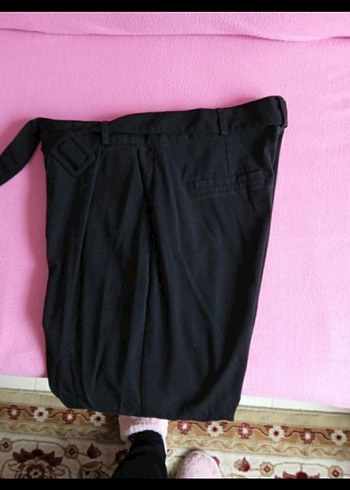 Siyah Kemerli Kadın Kumaş Pantolon - Görsel 3