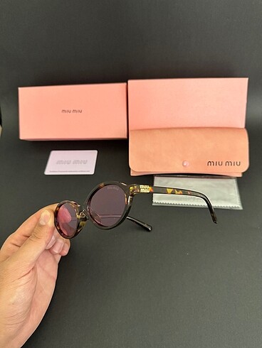 Miu Miu Miu miu güneş gözlüğü