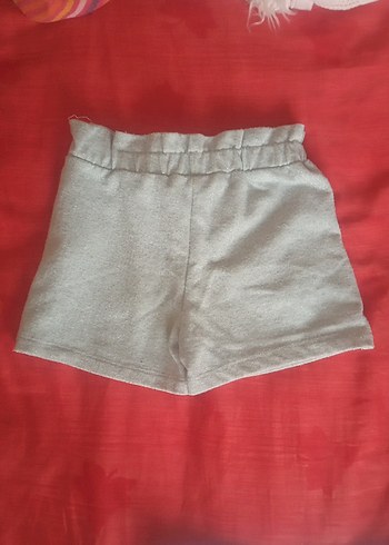 6 Yaş Beden Gri Loose Fit Mini Kız Şortu