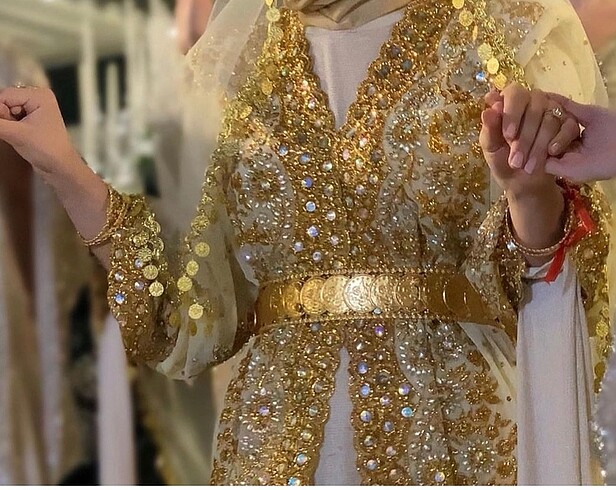 Tasarımcı Yöresel kıyafet kaftan