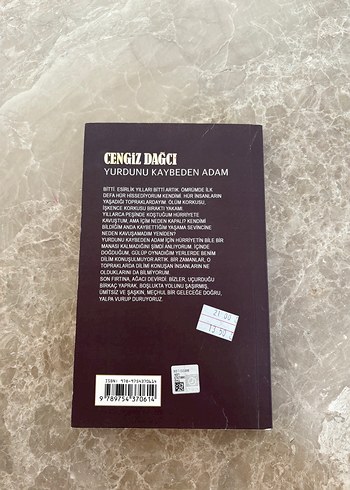 Yurdunu Kaybeden Adam - Cengiz Dağcı