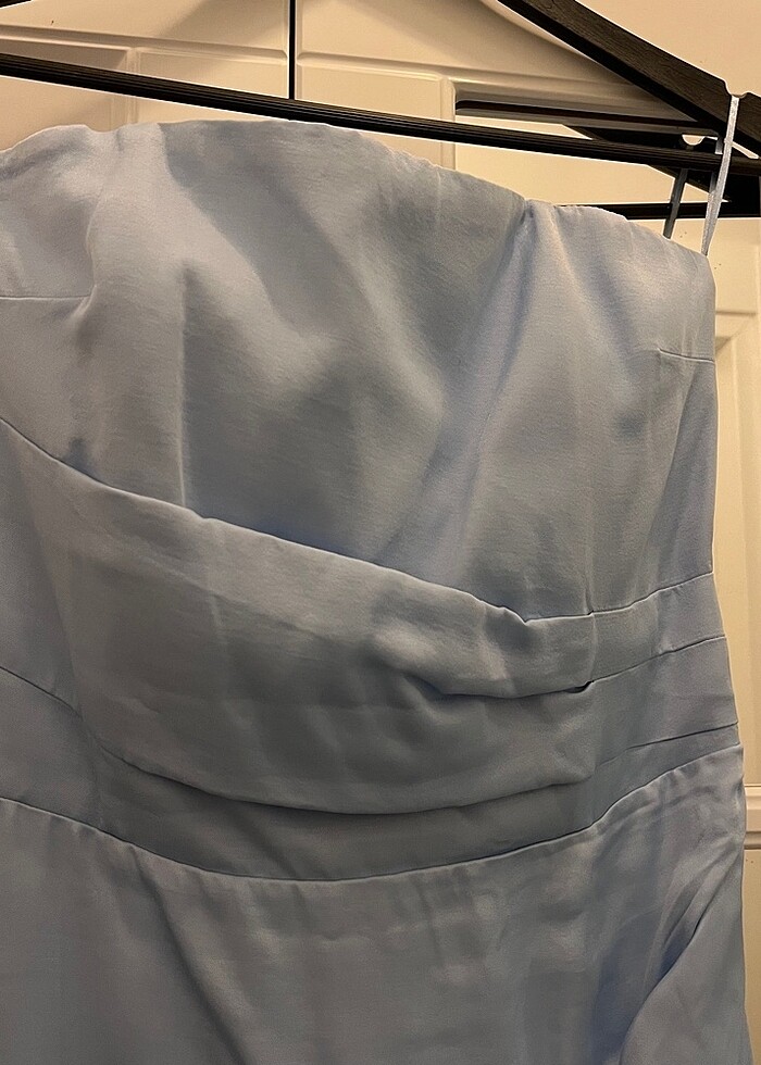 Mavi straplez elbise - Görsel 2