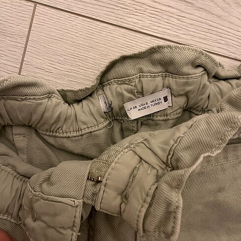 38 Beden haki Renk Zara şort