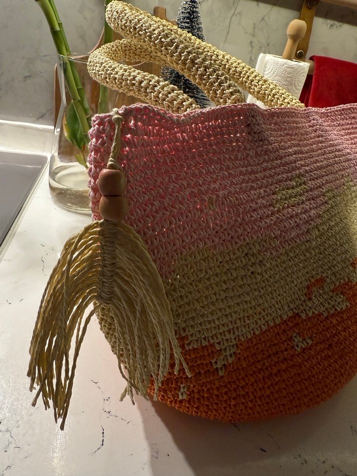 Püsküllü Çok Renkli Örgü Kadın Çanta - Görsel 3