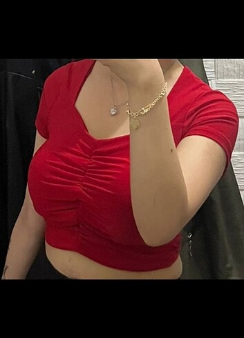 m Beden Bayan Crop