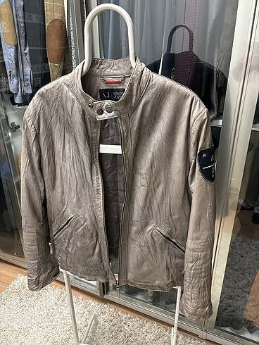 Armani mont